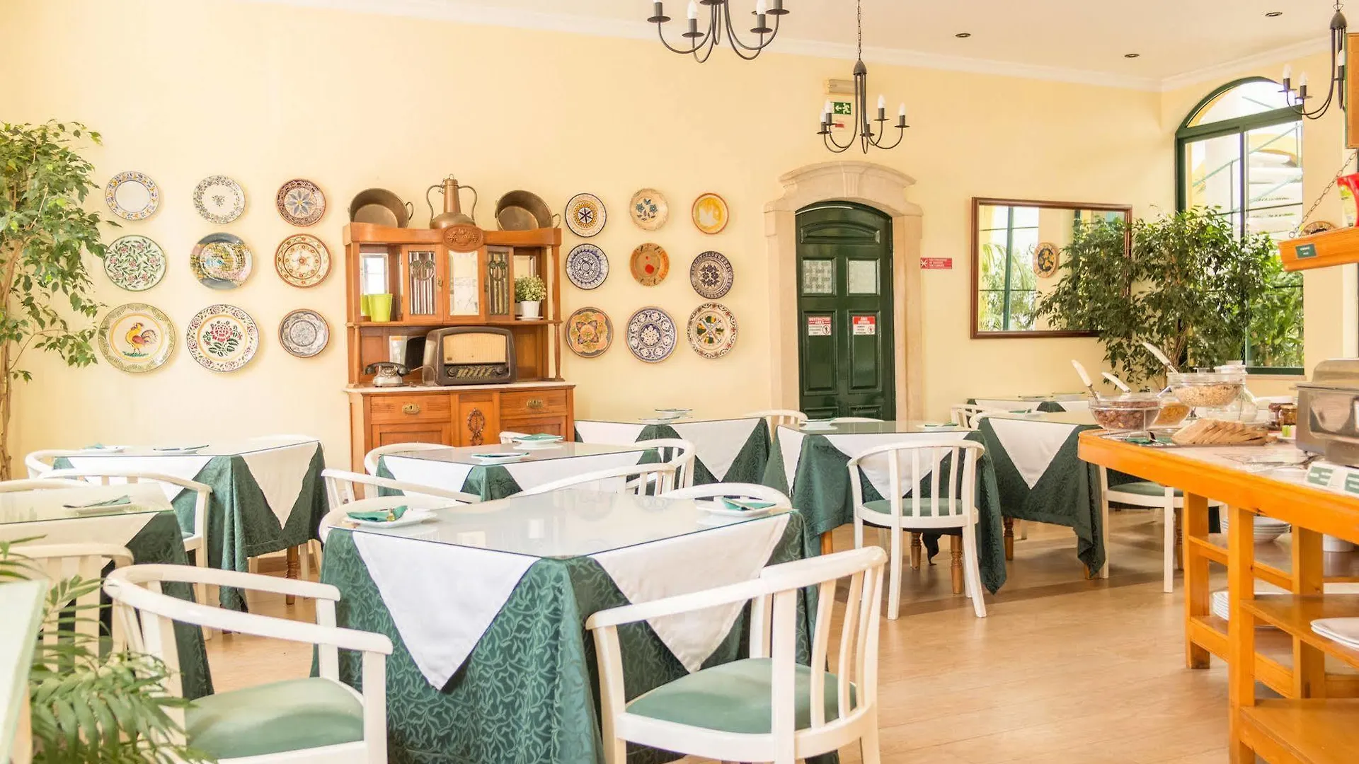 Loule Jardim Hotel 3*,  Portugal